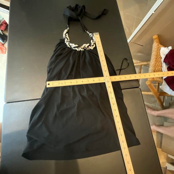 White House Black Market Halter Neck Top Embellished with Pearls Chains Sz XS - Picture 7 of 9